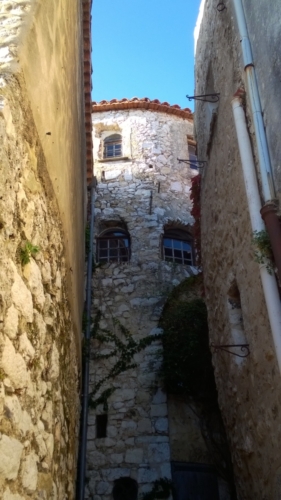 Èze Village - Click for larger image