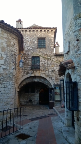 Èze Village - Click for larger image